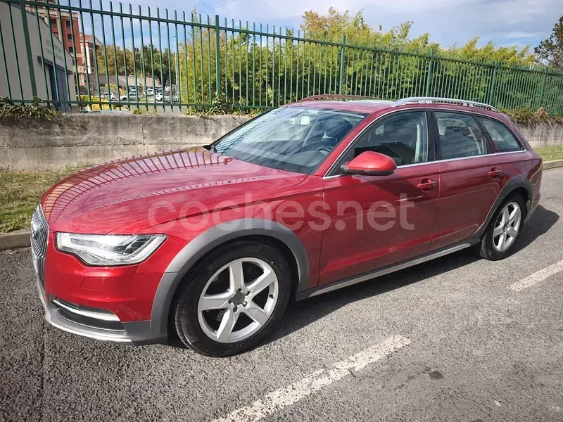 Usado Audi A6 Allroad 245 CV (180 kW) 2013 Granate Familiar