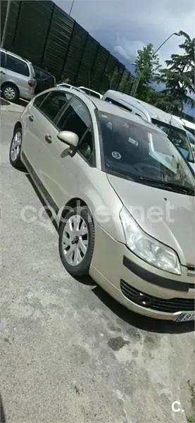 Usado Citroën C4 92 CV (67 kW) 2006 Beige Berlina