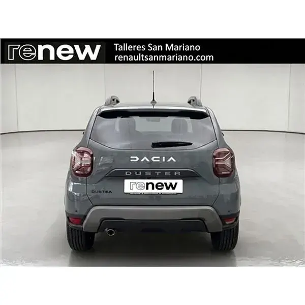 Usado Dacia Duster Expression 100 CV (73 kW) 2024 Verde SUV