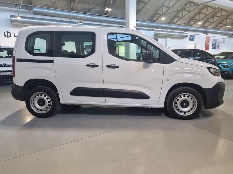 Usado Citroën Berlingo 102 CV (75 kW) 2024 Blanco Monovolumen