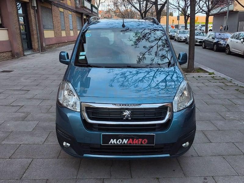 Usado Peugeot Partner Tepee Active 110 CV (80 kW) 2016 Azul Monovolumen
