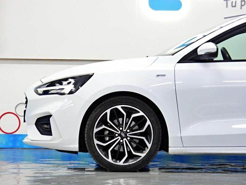 Usado Ford Focus ST-Line 125 CV (91 kW) 2019 Blanco Utilitario