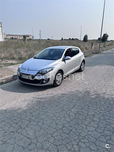 Usado Renault Mégane Business 110 CV (80 kW) 2012 Gris / plata Berlina