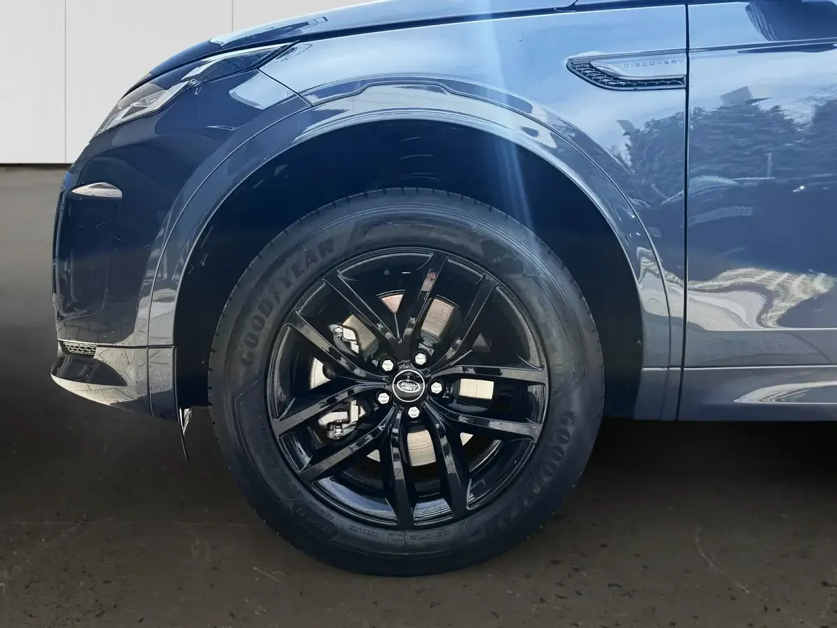 Usado Land Rover Discovery Sport S 163 CV (119 kW) 2025 Varesine blue SUV