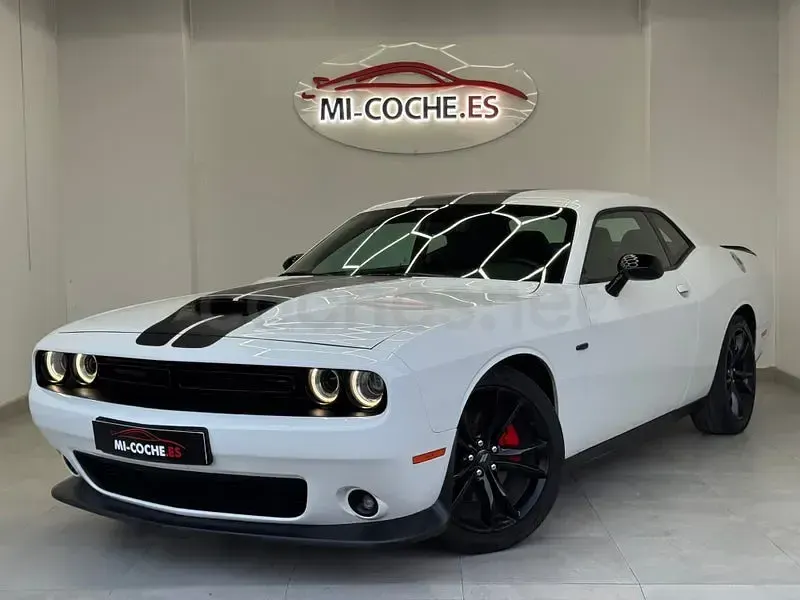 Usado Dodge Challenger SXT 303 CV (222 kW) 2023 Blanco Coupe