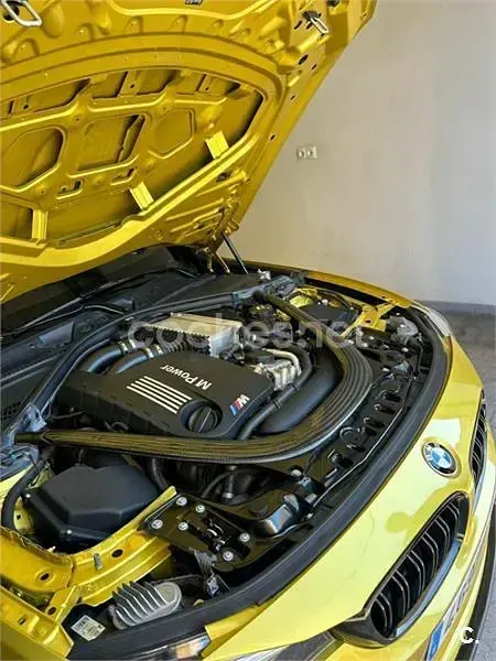 Käytetty BMW M4 Cabriolet Competition Edition 431 HP (317 kW) 2018 Keltainen Avoauto