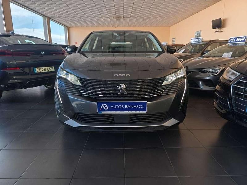 Usado Peugeot 3008 Active 131 CV (96 kW) 2022 Gris SUV