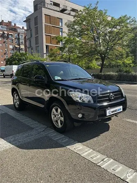 Usado Toyota RAV4 Executive 152 CV (111 kW) 2008 Gris / plata SUV