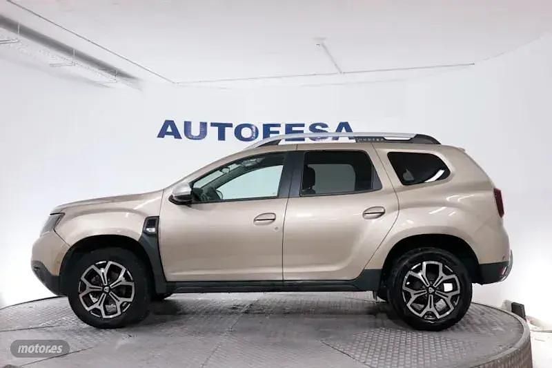 Usado Dacia Duster Prestige 150 CV (110 kW) 2019 Oro SUV