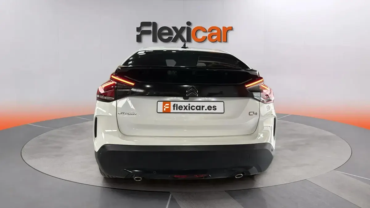 Usado Citroën C4 Feel 130 CV (95 kW) 2023 Blanco SUV