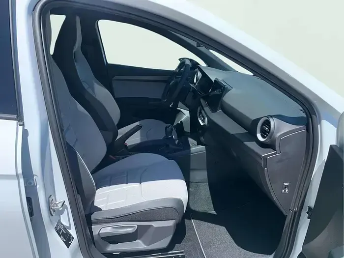 Nuevo Seat Ibiza FR 115 CV (84 kW) 2026 Blanco Utilitario