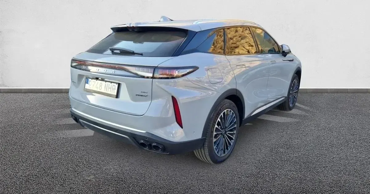 Usado Omoda 9 537 CV (394 kW) 2025 SUV