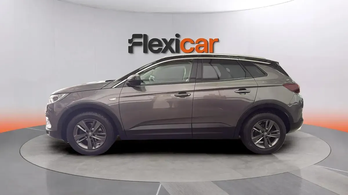 Usado Opel Grandland X Selective 131 CV (96 kW) 2019 Gris SUV