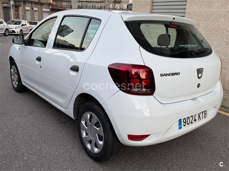 Usado Dacia Sandero Essentiel 73 CV (53 kW) 2019 Blanco Berlina