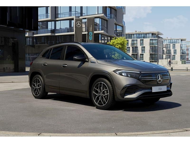 Usado Mercedes EQA250 AMG line 139 kW (190 CV) 2021 Gris montaña met SUV