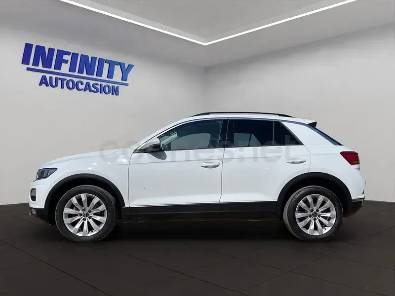 Usado VW T-Roc Life 110 CV (80 kW) 2022 Blanco SUV