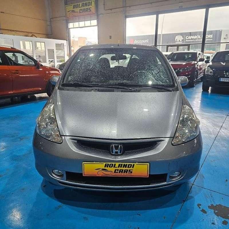 Usado Honda Jazz ES 83 CV (61 kW) 2004 Gris Utilitario