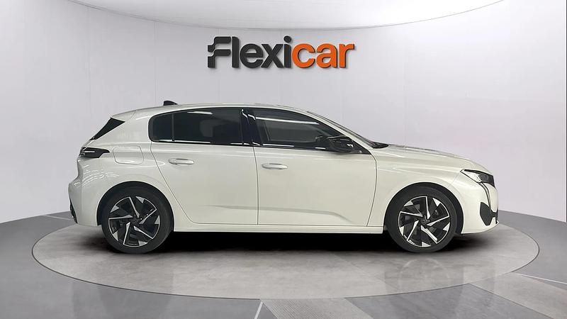 Usado Peugeot 308 Allure 131 CV (96 kW) 2021 Blanco Berlina