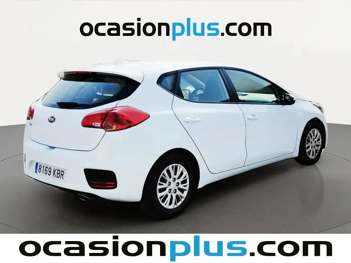 Usado Kia Ceed Plus 100 CV (73 kW) 2017 Blanco Utilitario
