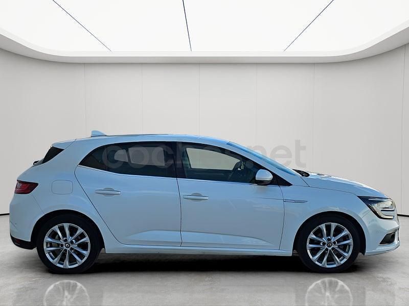 Usado Renault Mégane IV Zen 132 CV (97 kW) 2018 Blanco Berlina