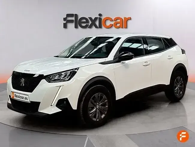 Usado Peugeot 2008 Active 110 CV (80 kW) 2022 Blanco SUV