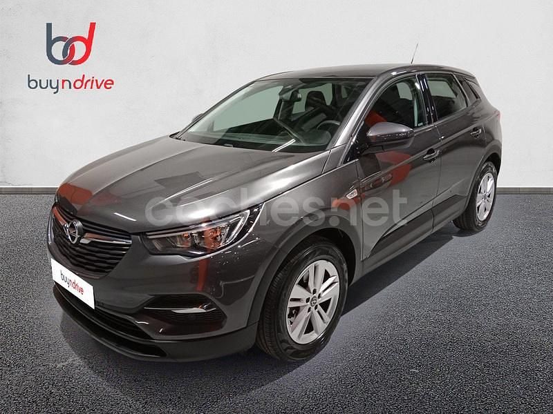 Gris / plata Usado 2017 Opel Grandland X Selective SUV | 12.390 € (Precio justo) - Imagen 1/4