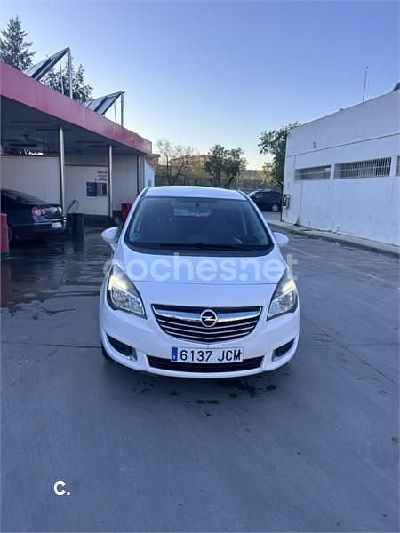Usado Opel Meriva Excellence 110 CV (80 kW) 2015 Blanco Monovolumen