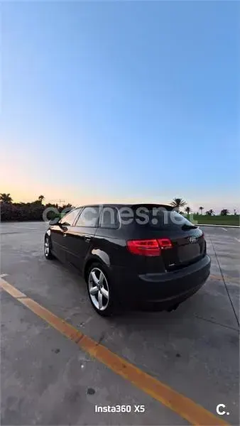 Usado Audi A3 Attraction 140 CV (102 kW) 2009 Granate Utilitario