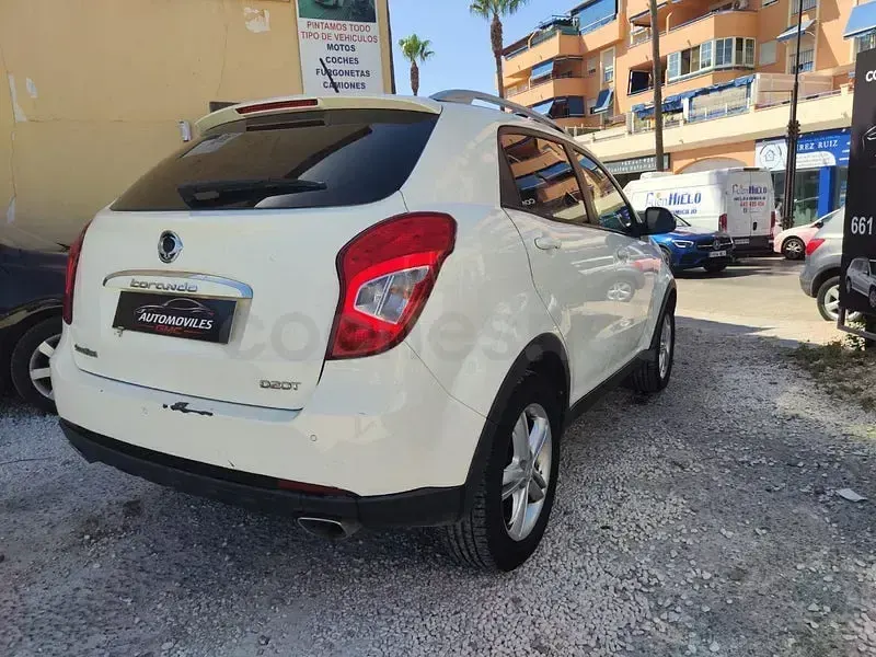 Usado SsangYong Korando 149 CV (109 kW) 2014 Blanco SUV