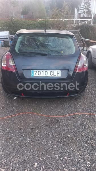 Usado Fiat Stilo Dynamic 140 CV (102 kW) 2003 Negro Berlina