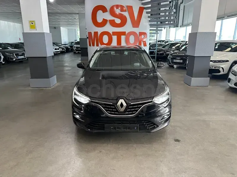 Usado Renault Mégane IV Intens 160 CV (117 kW) 2021 Negro Familiar