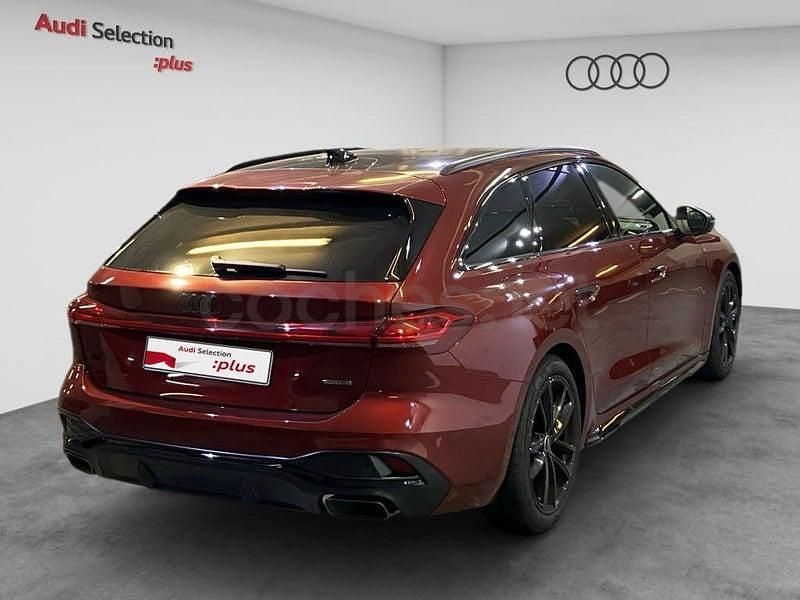 Usado Audi A5 Ambiente 299 CV (219 kW) 2025 Rojo Familiar
