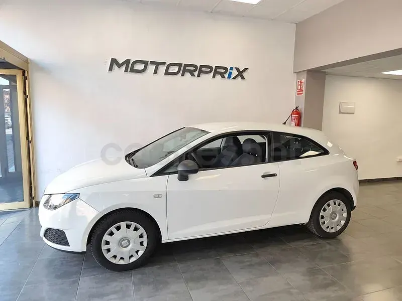 Usado Seat Ibiza SC Reference 70 CV (51 kW) 2010 Blanco Utilitario