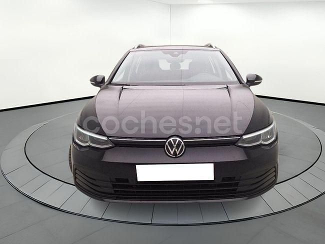 Negro Usado 2021 VW Golf VIII Life Familiar | 16.490 € (Precio justo) - Imagen 1/4