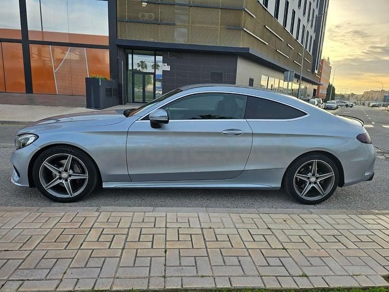 Usado Mercedes C220 AMG line 170 CV (125 kW) 2016 Gris / plata Coupe