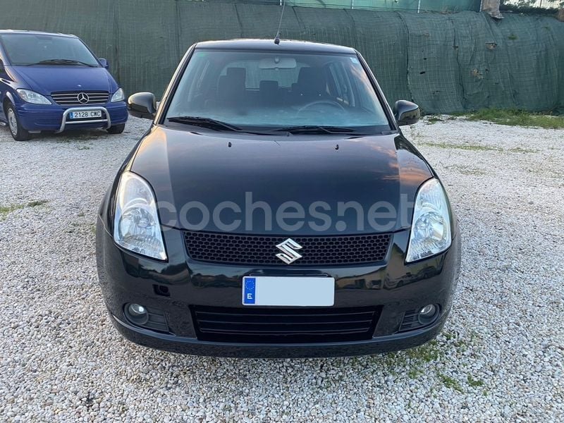 Usado Suzuki Swift GLX 69 CV (50 kW) 2006 Negro Utilitario