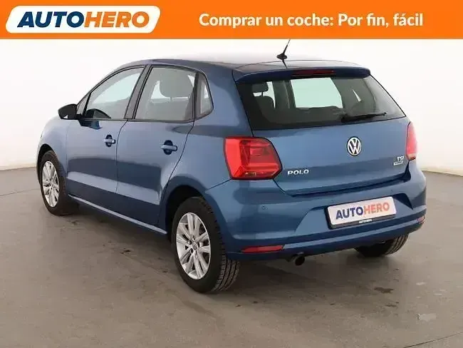 Usado VW Polo Advance 90 CV (66 kW) 2017 Azul Berlina