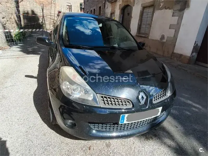 Usado Renault Clio II 200 CV (147 kW) 2006 Negro Berlina