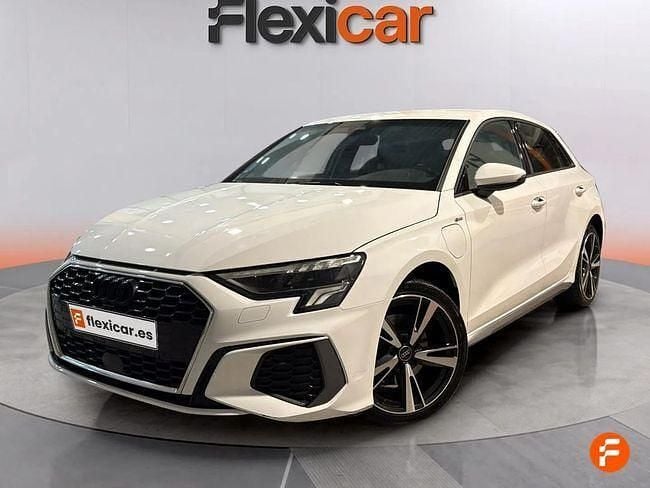 Usado Audi A3 Sportback e-tron S-Line 204 CV (150 kW) 2022 Blanco Utilitario