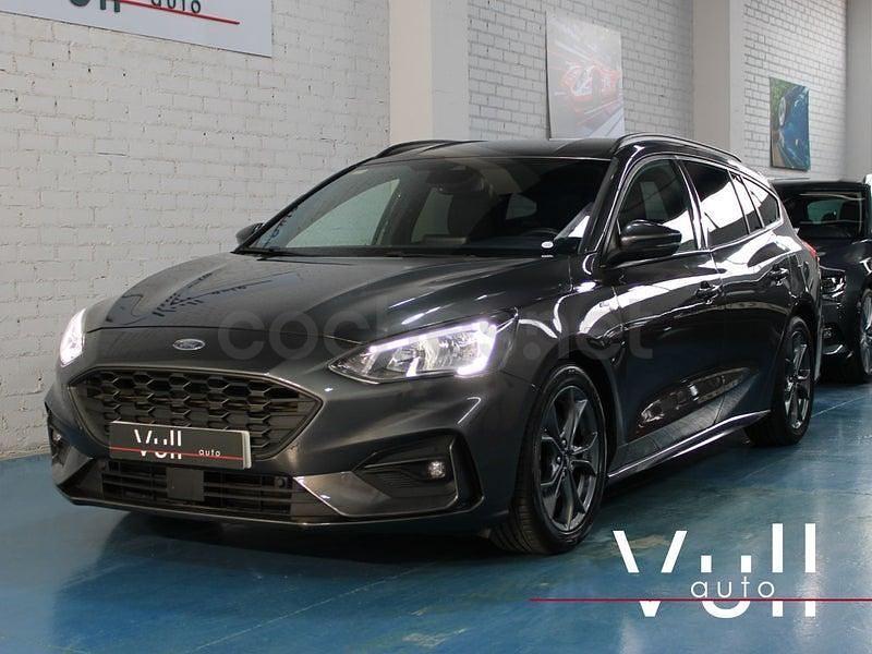 Usado Ford Focus ST-Line 150 CV (110 kW) 2019 Marrón Familiar