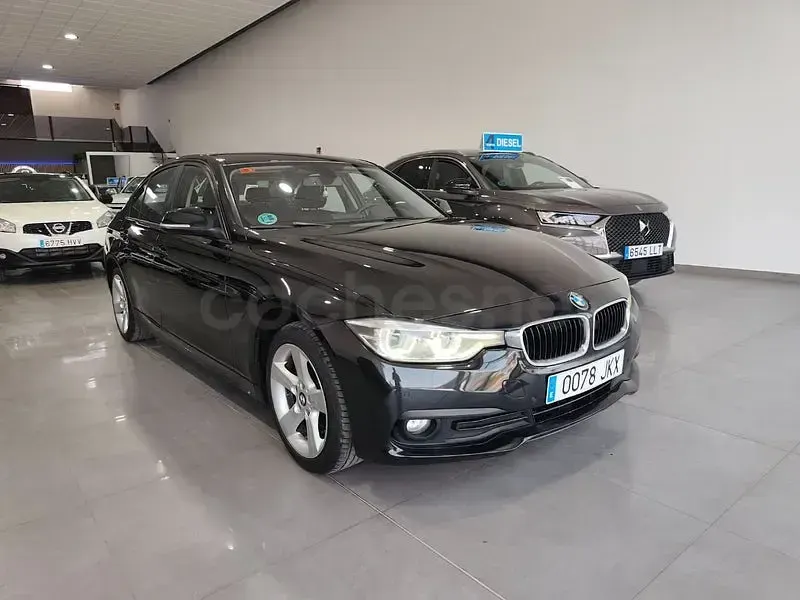 Usado BMW 318 150 CV (110 kW) 2015 Negro Berlina