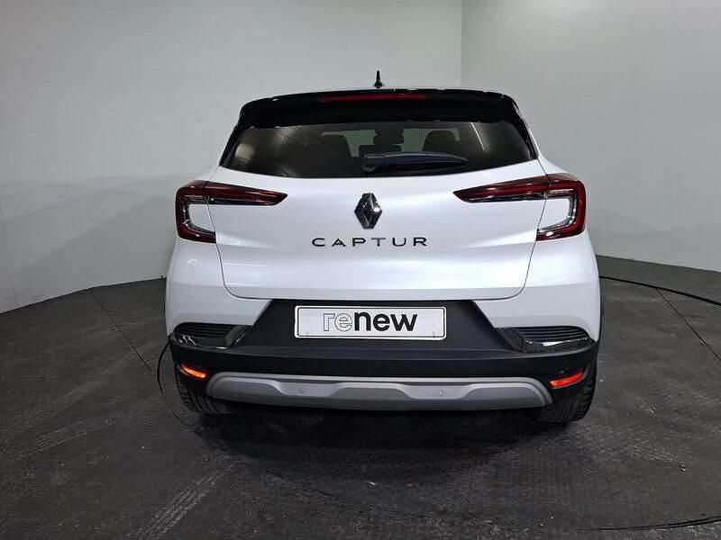 Usado Renault Captur 140 CV (102 kW) 2022 Blanco SUV