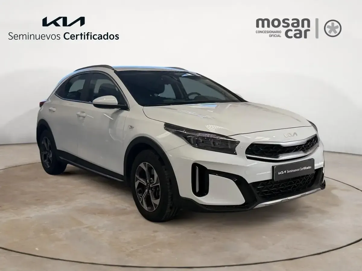 Nuevo Kia XCeed 115 CV (84 kW) 2026 Blanco deluxe SUV