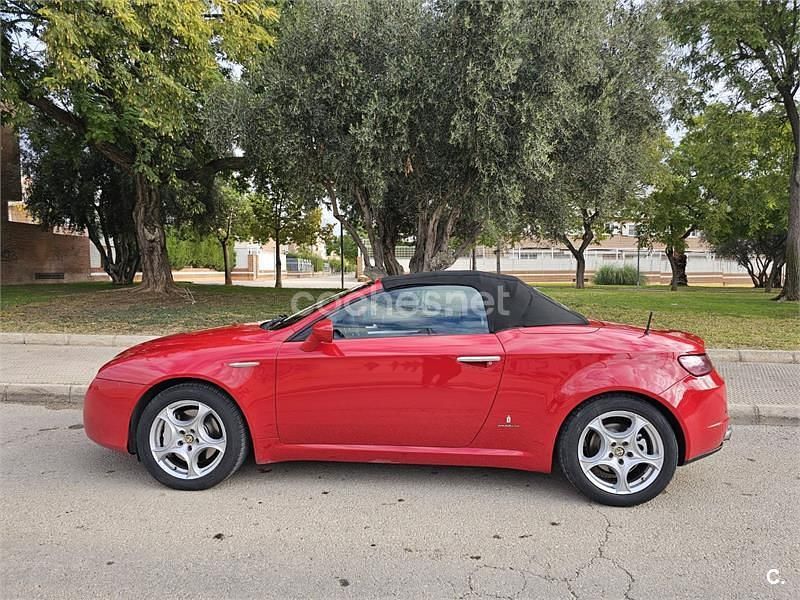 Usado Alfa Romeo Spider 200 CV (147 kW) 2008 Rojo Descapotable