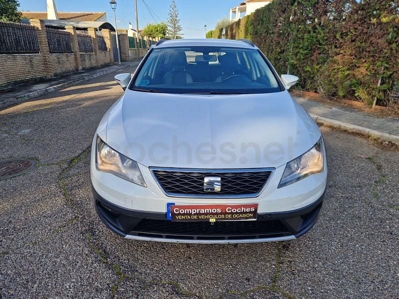 Usado Seat Leon 4Drive 150 CV (110 kW) 2018 Blanco Familiar