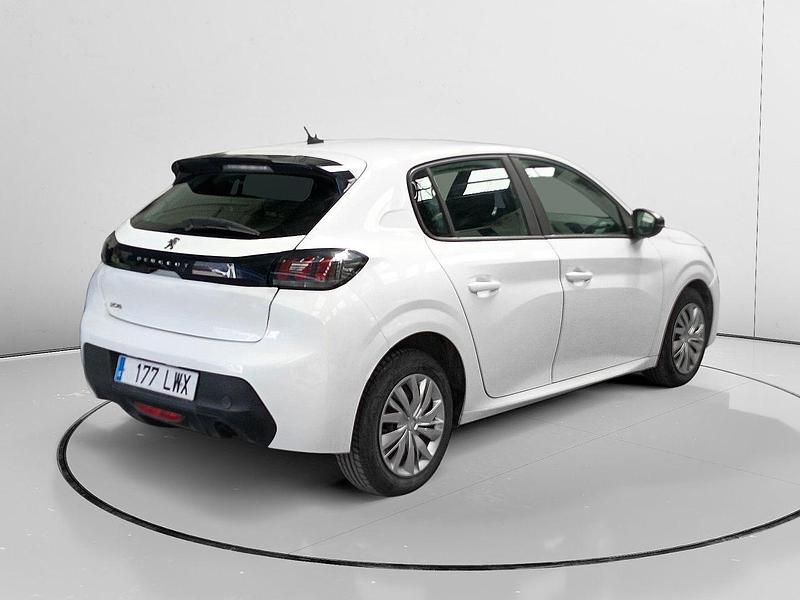 Usado Peugeot 208 Active 102 CV (75 kW) 2022 Blanco Utilitario