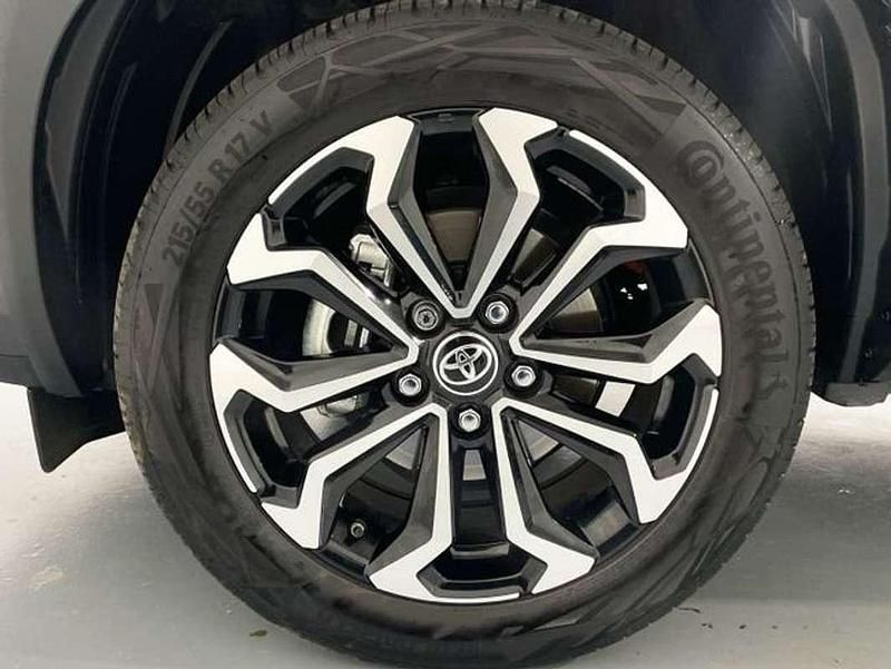 Usado Toyota Yaris Cross Active 116 CV (85 kW) 2022 Gris SUV