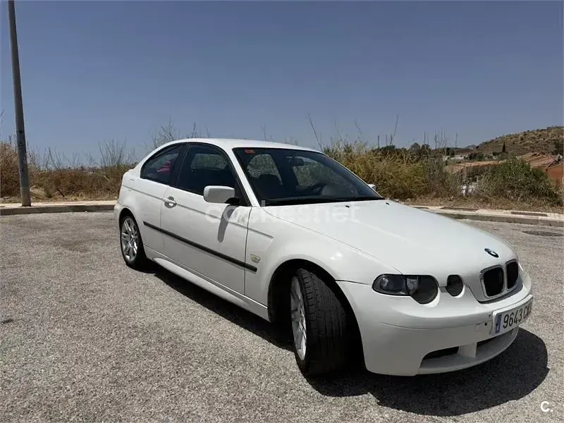 Usado BMW 320 150 CV (110 kW) 2003 Blanco Berlina