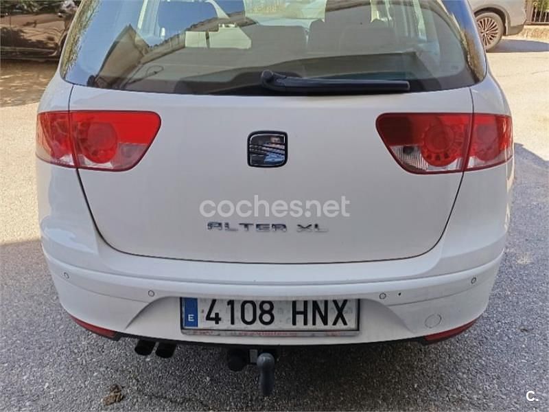 Blanco Usado 2013 Seat Altea XL Style Monovolumen | 8500 € (Un poco caro) - Imagen 1/4