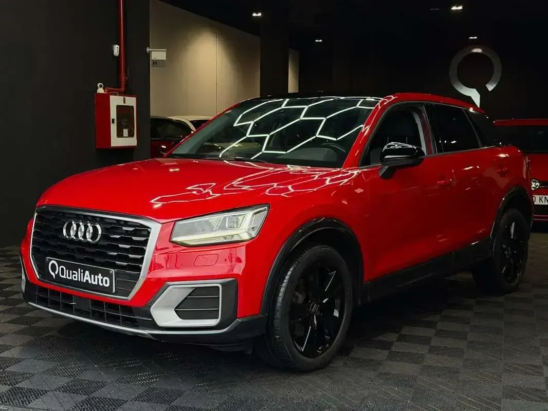 Usado Audi Q2 Sport 116 CV (85 kW) 2019 Rojo SUV